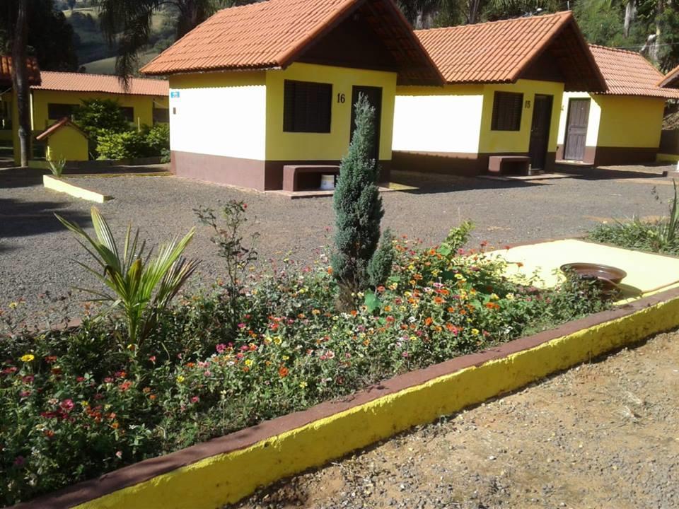 Arrelaros Pousada Bueno Brandão Exterior foto
